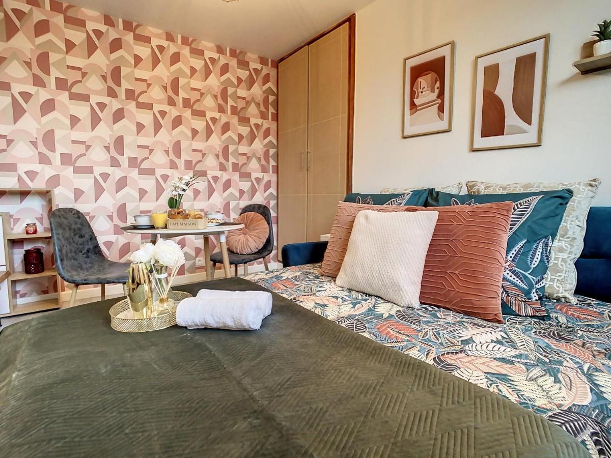 Joli Studio Meuble Tout Equipe Hyper Centre Wifi Apartment Троа Екстериор снимка